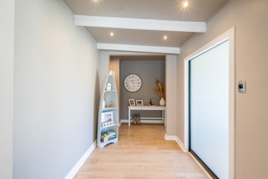 4 Bedroom Property for Sale in Mossel Bay Central Western Cape